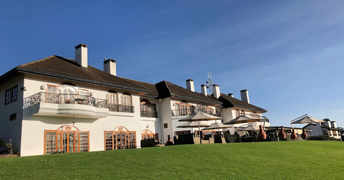 Fairmont Mount Kenya Safari Club