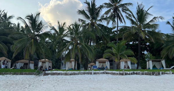 Maji Beach Boutique Hotel