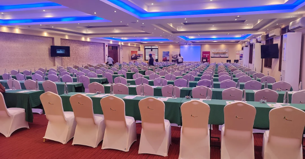 Travellers Beach Hotel & Spa