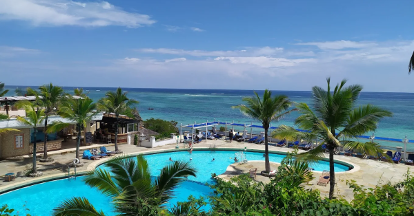 Leopard Beach Resort and Spa