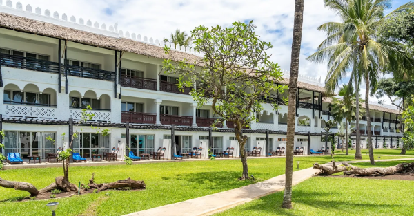 Southern Palms Beach Resort